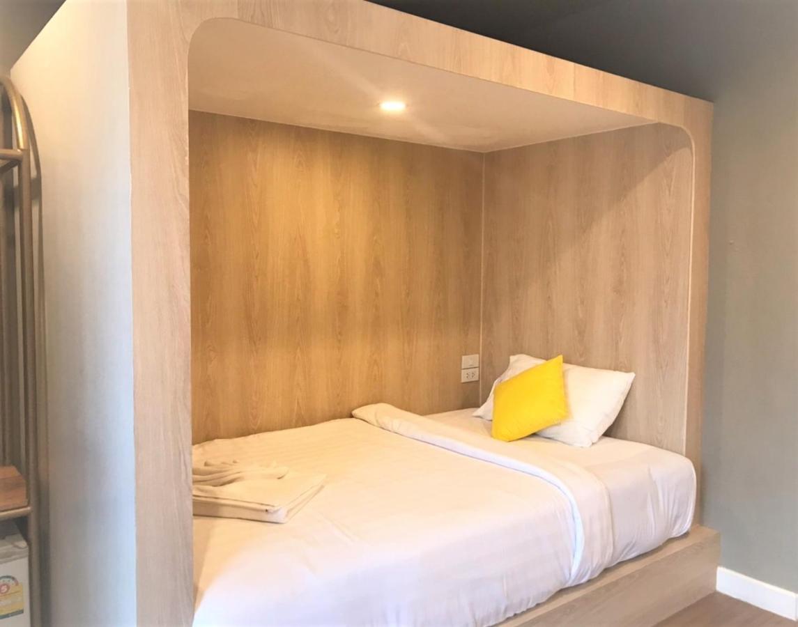 La La Moon Krabi Poshtel'N' Pool Bed & Breakfast Ngoại thất bức ảnh