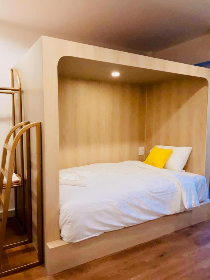 La La Moon Krabi Poshtel'N' Pool Bed & Breakfast Ngoại thất bức ảnh
