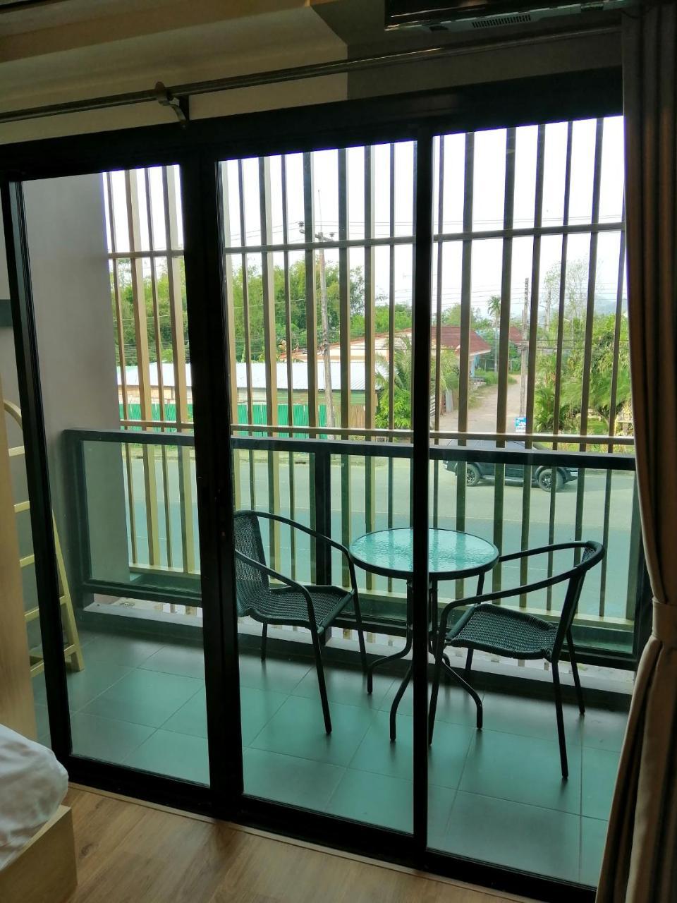 La La Moon Krabi Poshtel'N' Pool Bed & Breakfast Ngoại thất bức ảnh
